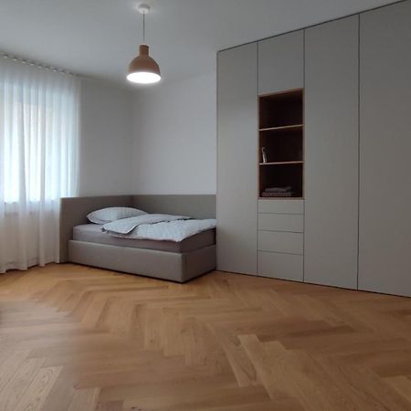Bratislava Oldtown Apartment 130M2 ,60M2 Terrace And 2 Bathrooms 외부 사진